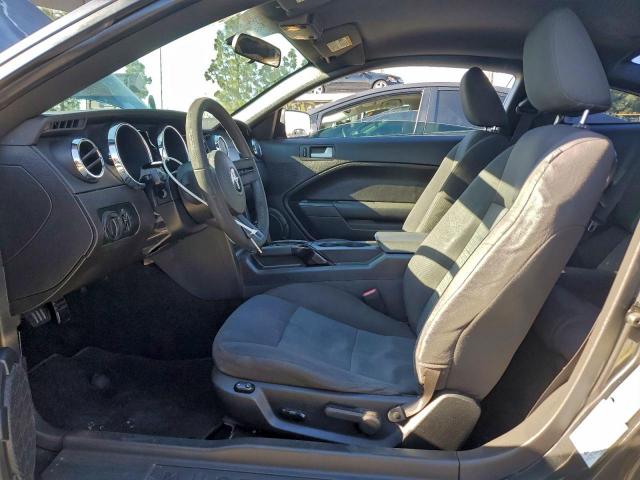 Ford Mustang Image 7