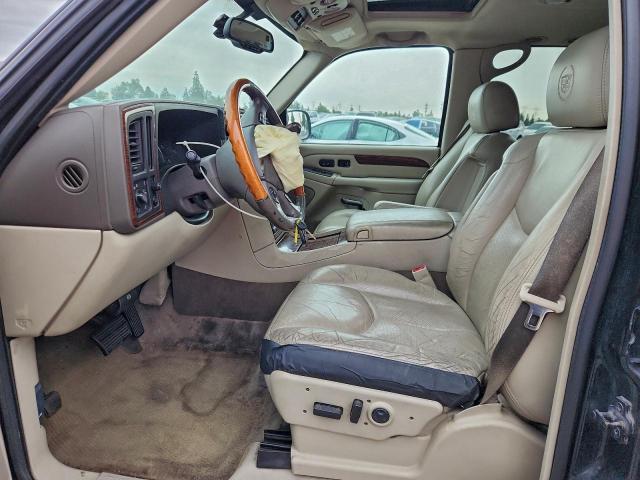 Cadillac Escalade Luxury Image 11