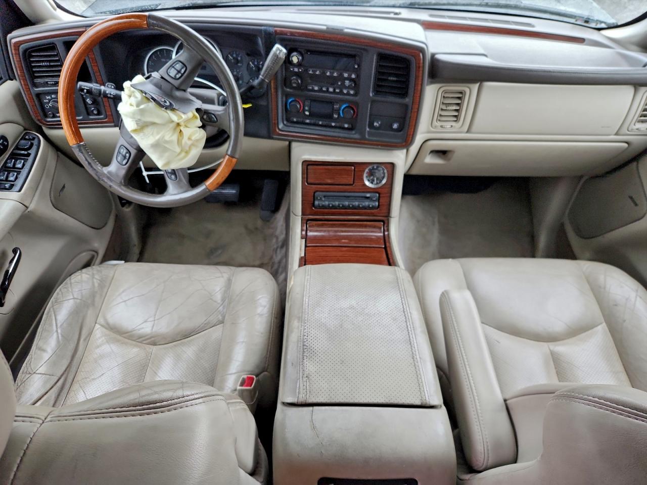 Cadillac Escalade Luxury Image 7
