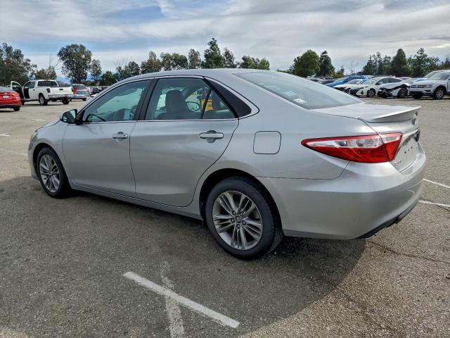 Toyota Camry Le Image 2