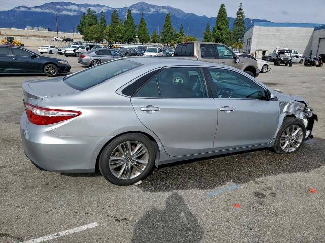 Toyota Camry Le Image 3