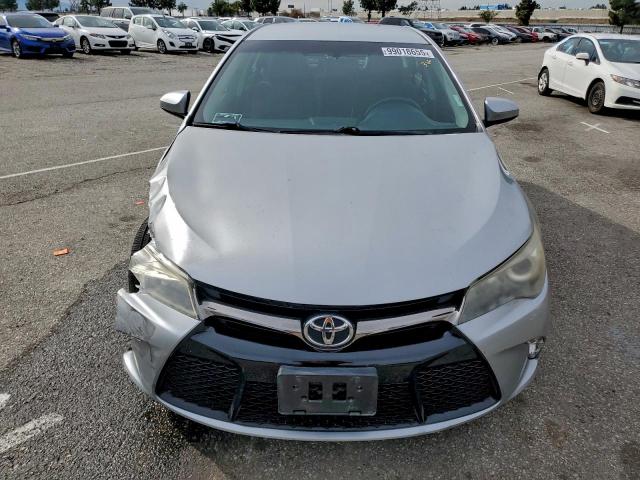 Toyota Camry Le Image 6