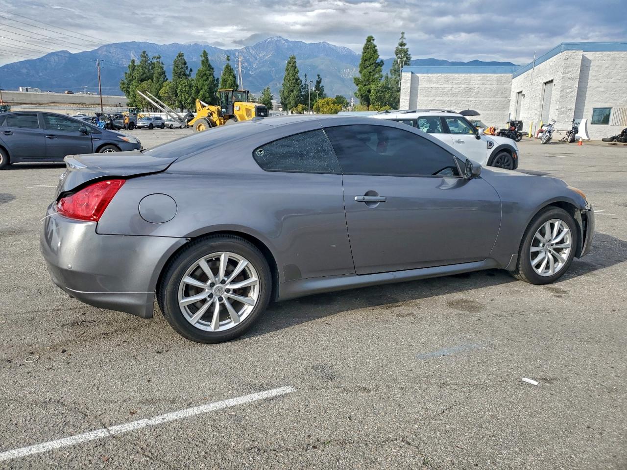 INFINITI G37 Image 12