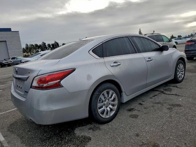 Nissan Altima 2.5 Image 11