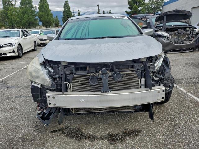 Nissan Altima 2.5 Image 5