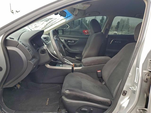 Nissan Altima 2.5 Image 3