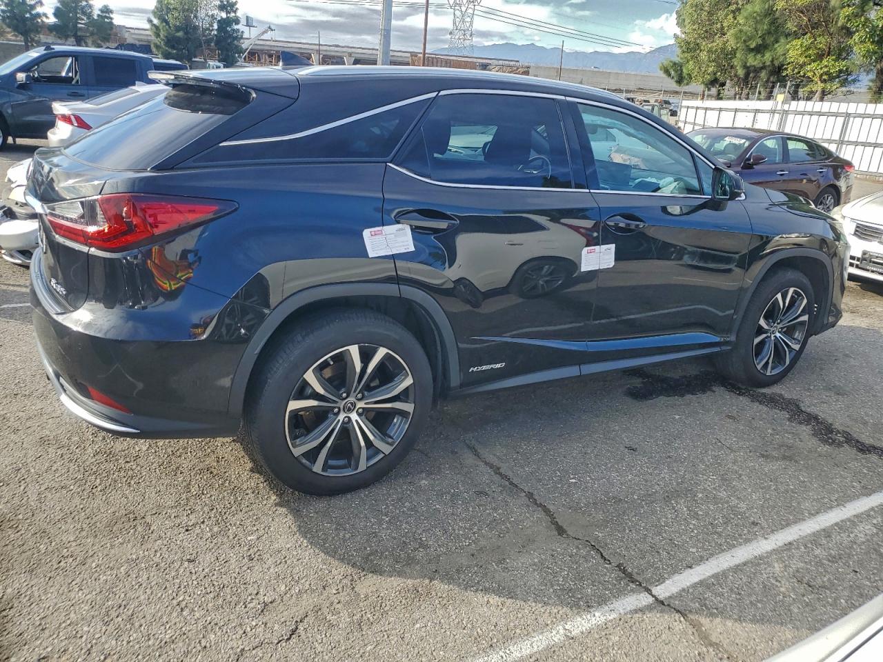 Lexus RX 450h Image 3