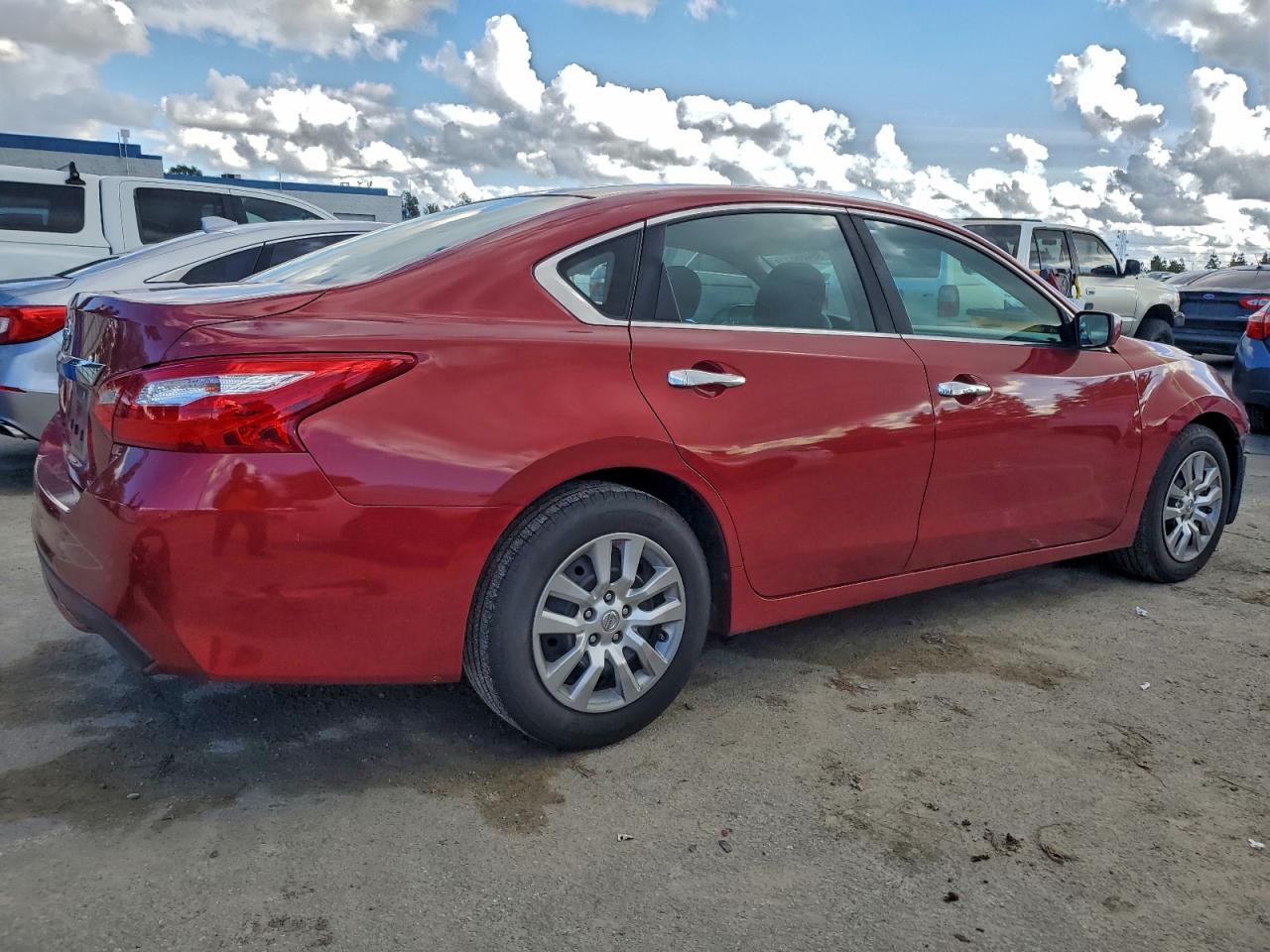 Nissan Altima 2.5 Image 2