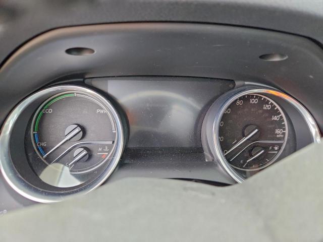 Toyota Camry Hybrid Image 10