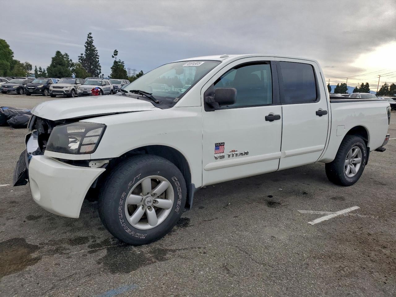 Nissan Titan S Image 1