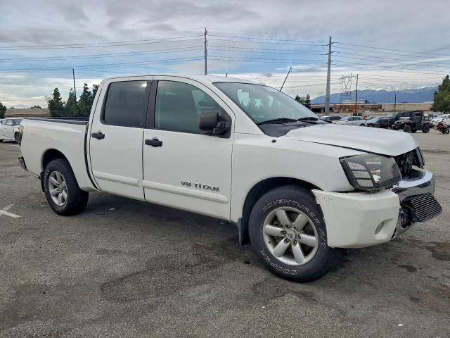 Nissan Titan S Image 8