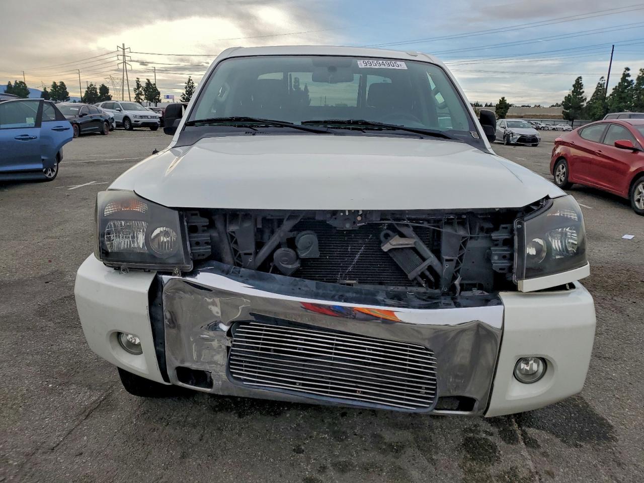 Nissan Titan S Image 13