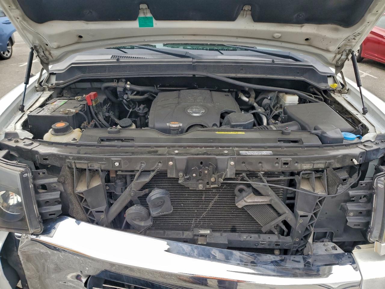 Nissan Titan S Image 6