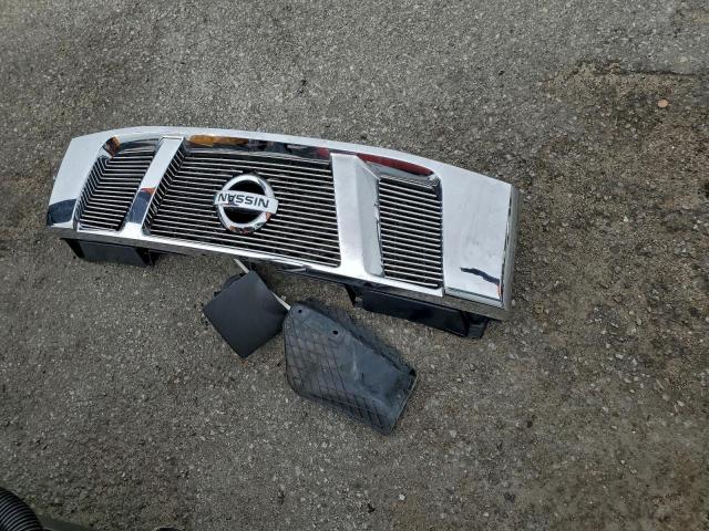 Nissan Titan S Image 7