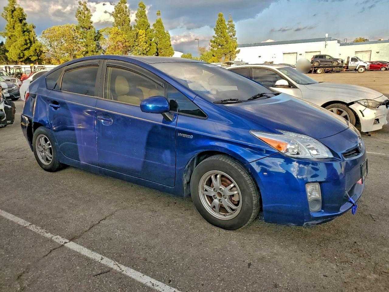 Toyota Prius Image 2