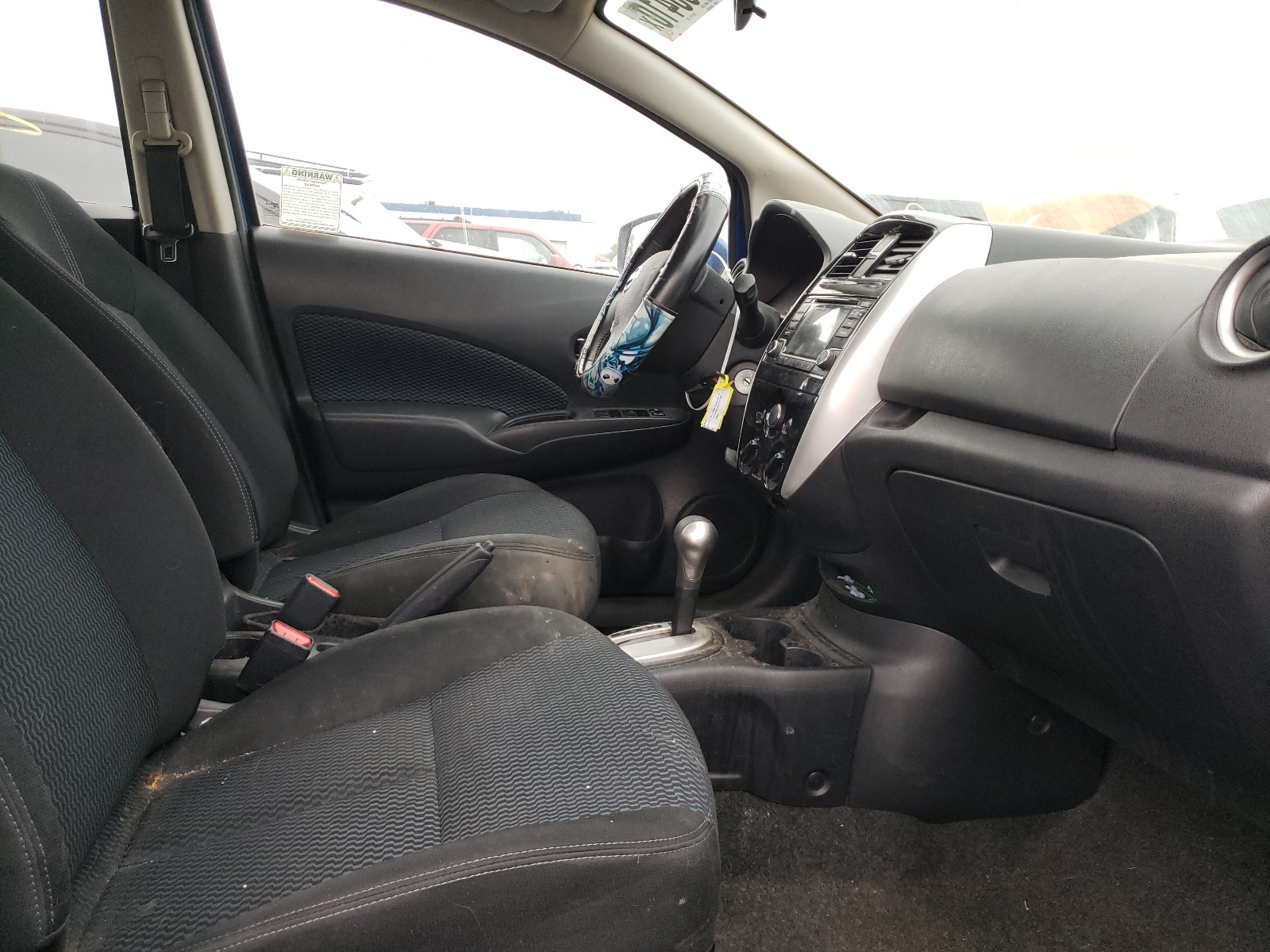 Nissan Versa S Image 5