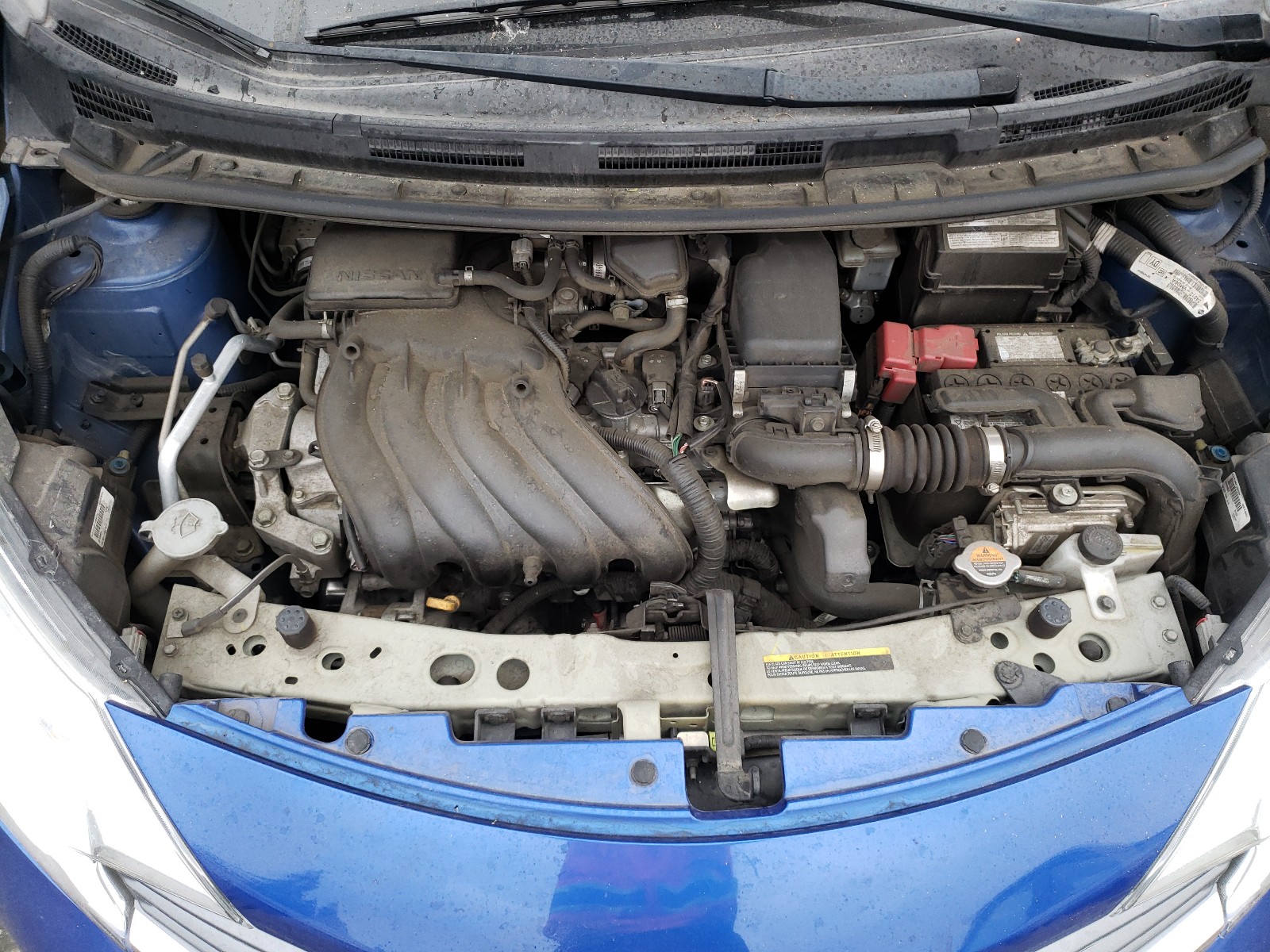 Nissan Versa S Image 9