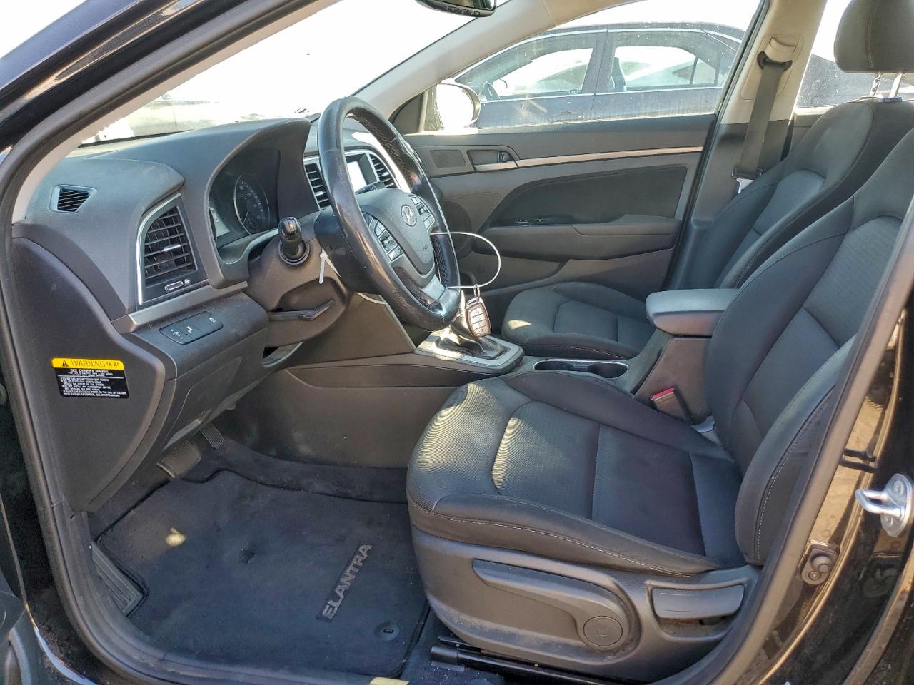 Hyundai ELANTRA Sel Image 7