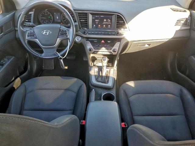 Hyundai ELANTRA Sel Image 2