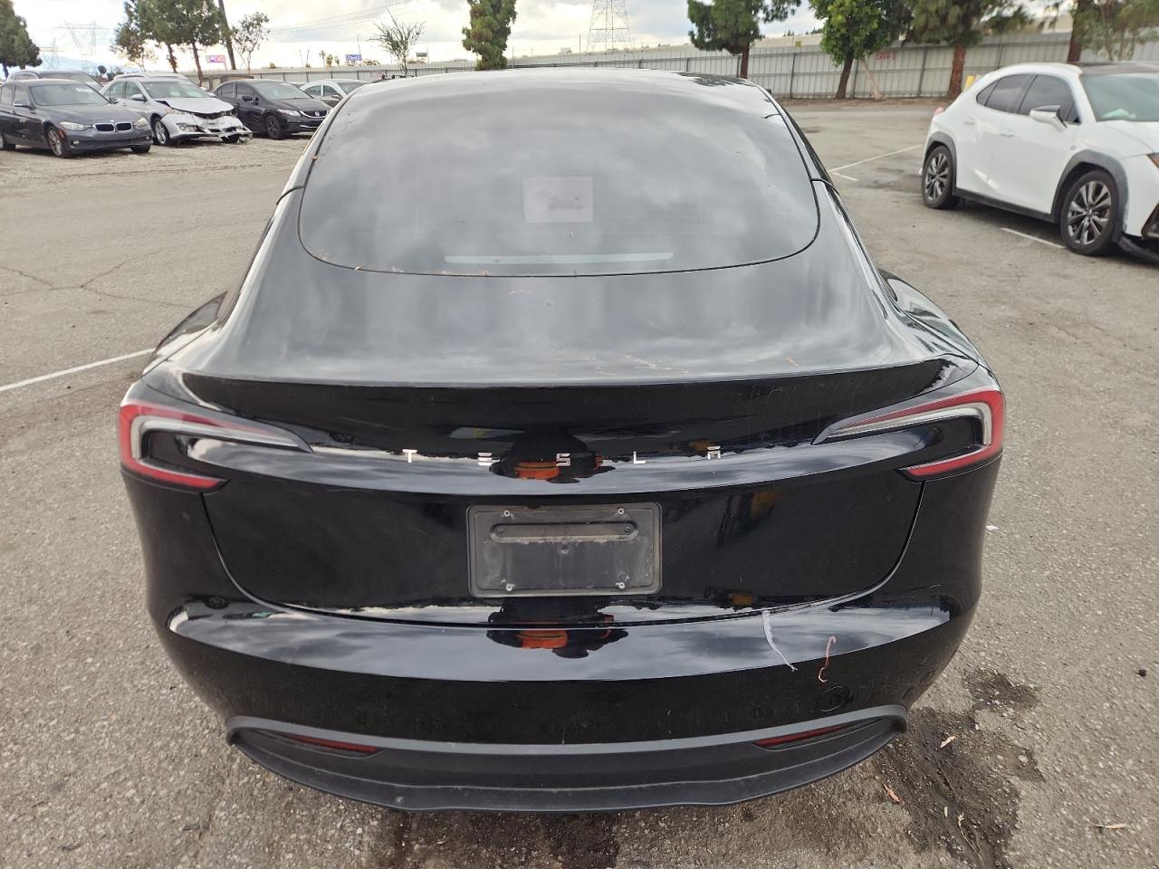 Tesla Model 3 Image 2