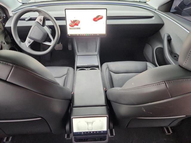 Tesla Model 3 Image 9