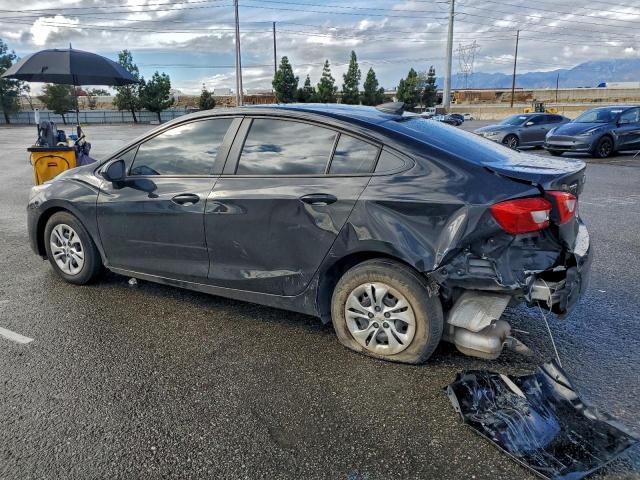 Chevrolet Cruze Ls Image 2