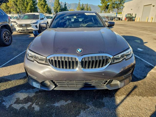 BMW 3 Series Image 3