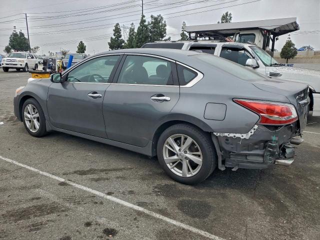 Nissan Altima 2.5 Image 4