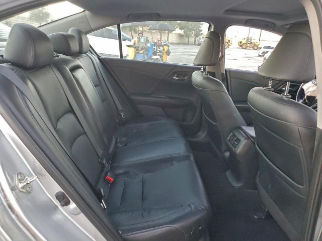 Honda Accord Touring Image 5