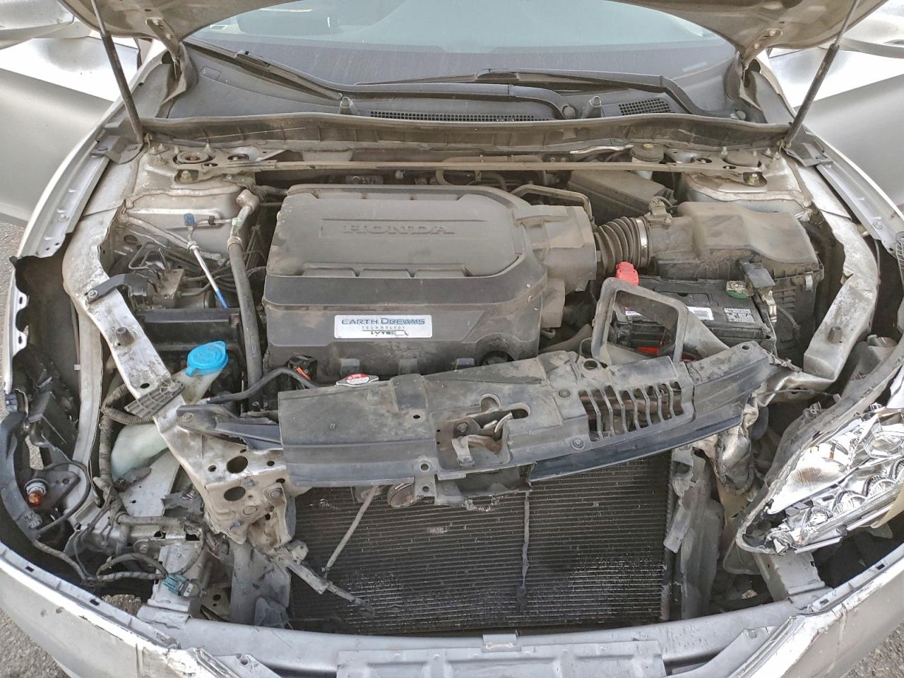 Honda Accord Touring Image 10