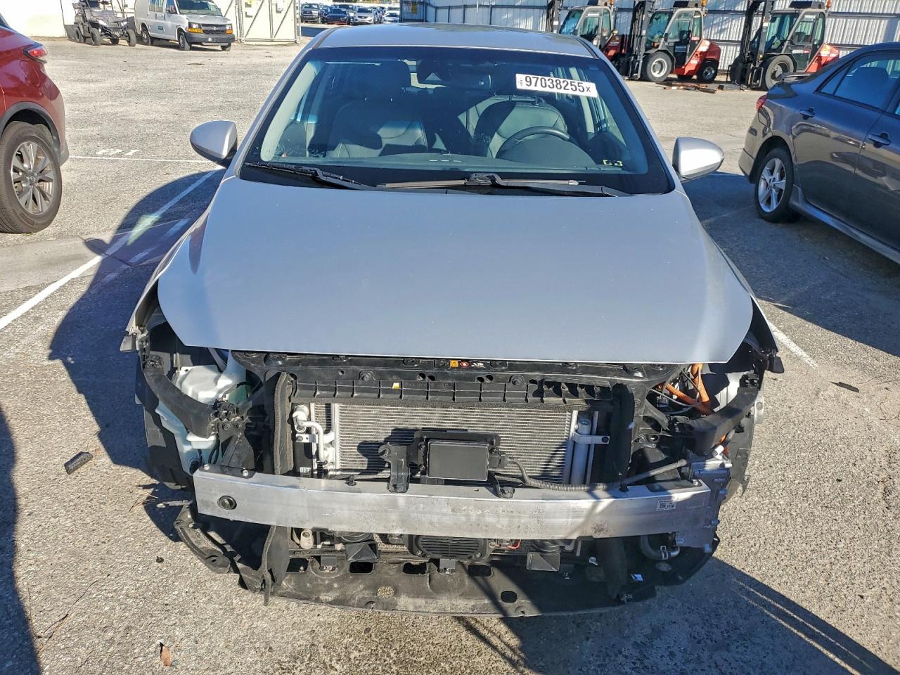 Hyundai Ioniq Limited Image 3