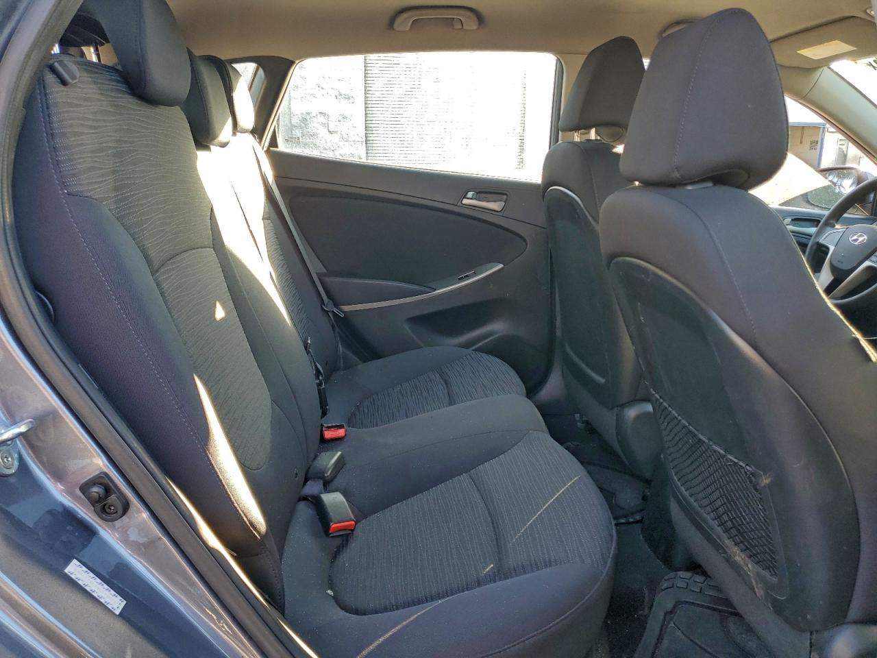 Hyundai ACCENT Se Image 5