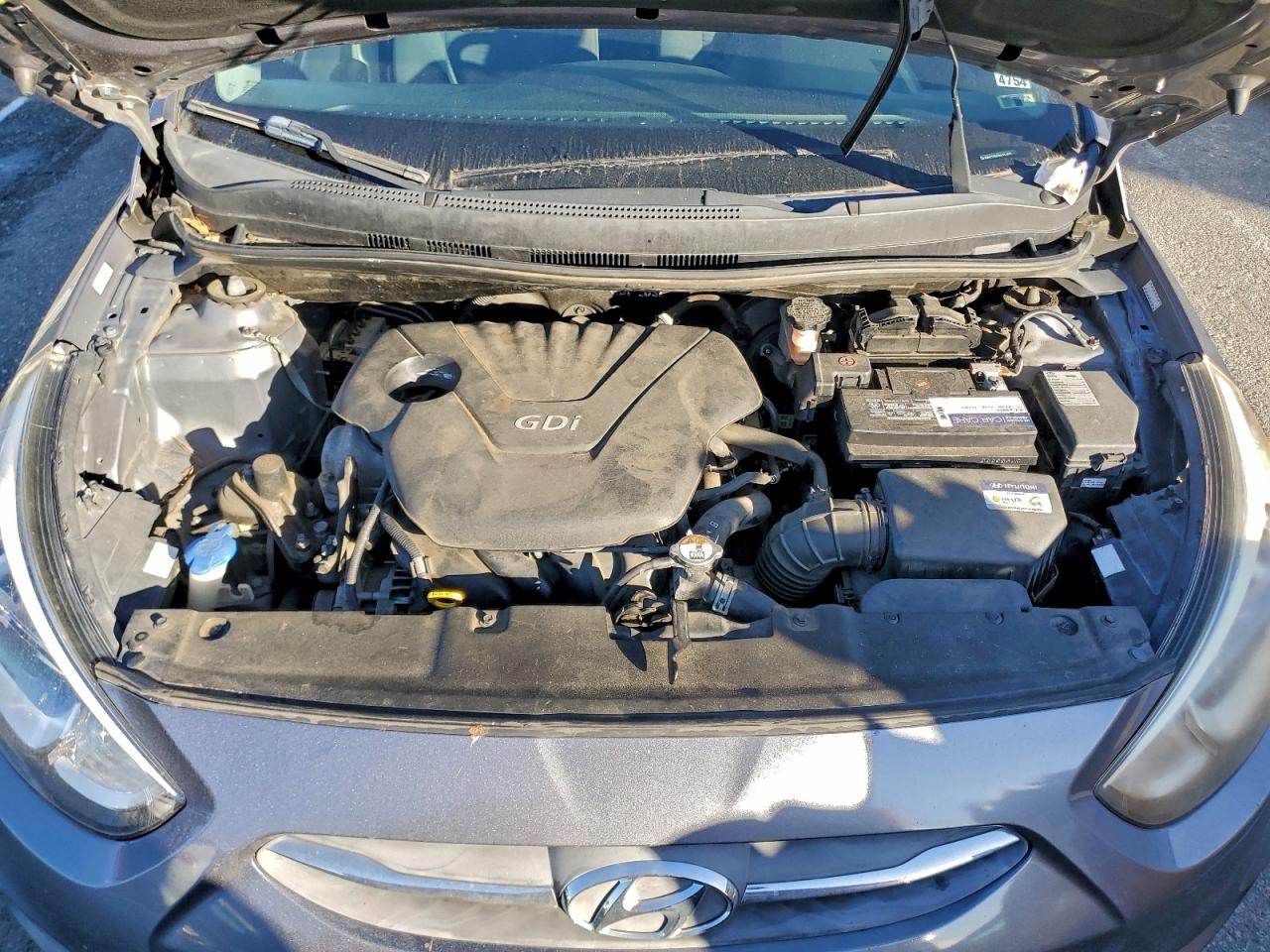 Hyundai ACCENT Se Image 12