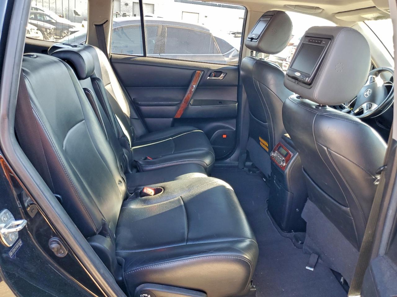 Toyota Highlander Limited Image 9