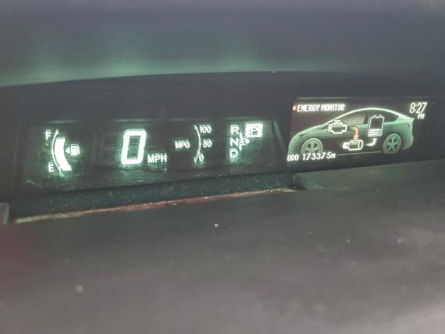 Toyota Prius Image 10