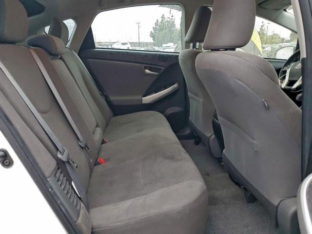 Toyota Prius Image 9