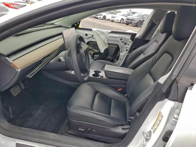 Tesla Model 3 Image 6