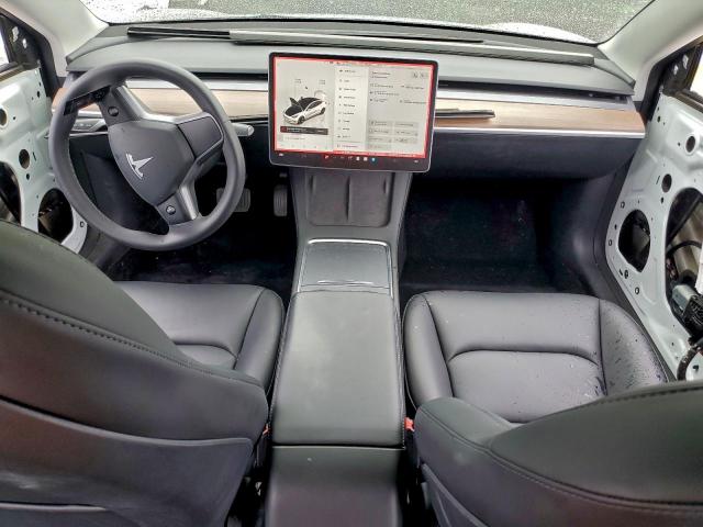 Tesla Model 3 Image 3