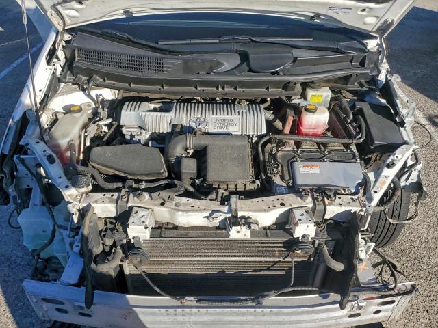 Toyota Prius Image 11