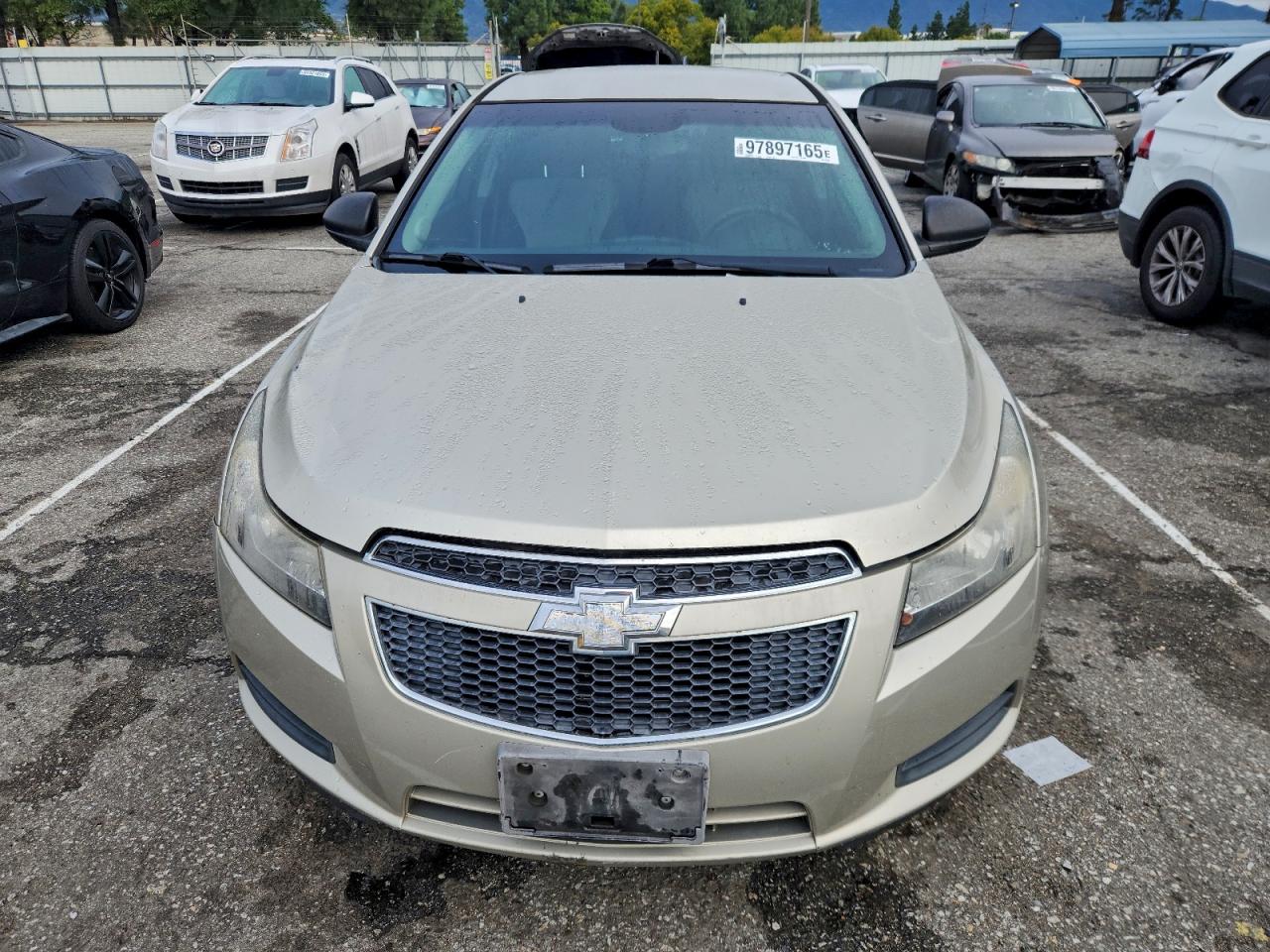 Chevrolet Cruze Ls Image 12