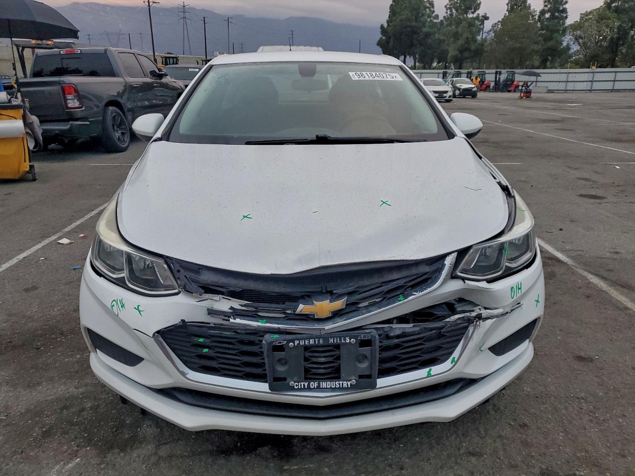 Chevrolet Cruze Ls Image 8