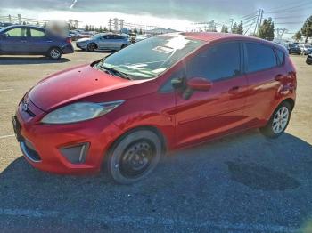  Salvage Ford Fiesta