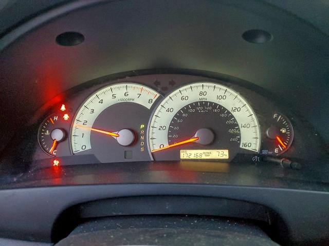 Toyota Camry Le Image 11