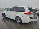 Toyota Sienna Le Image 2