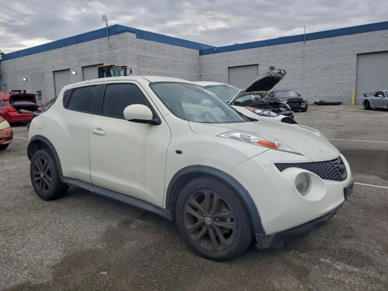 Nissan JUKE S Image 6