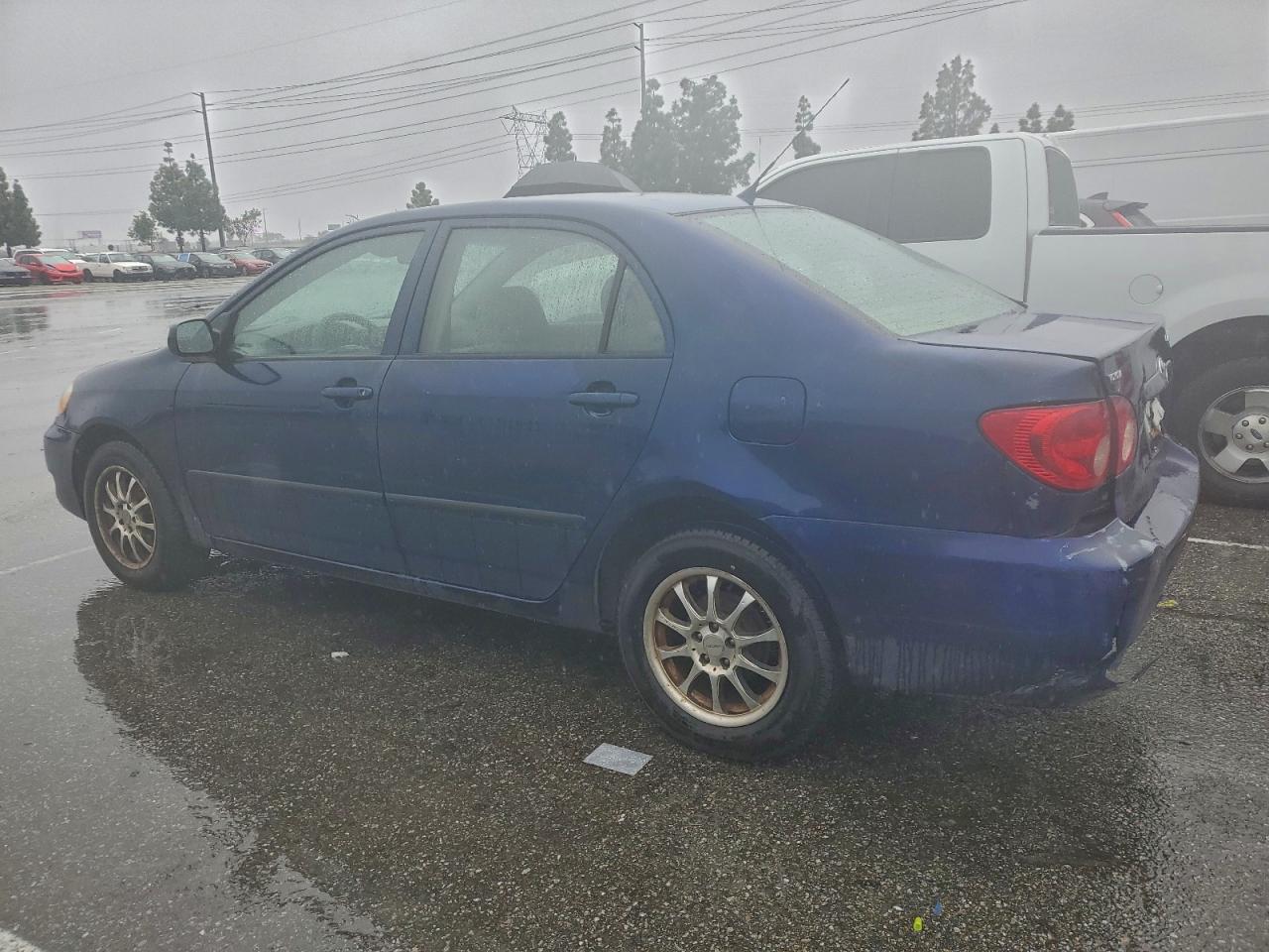 Toyota Corolla Ce Image 9