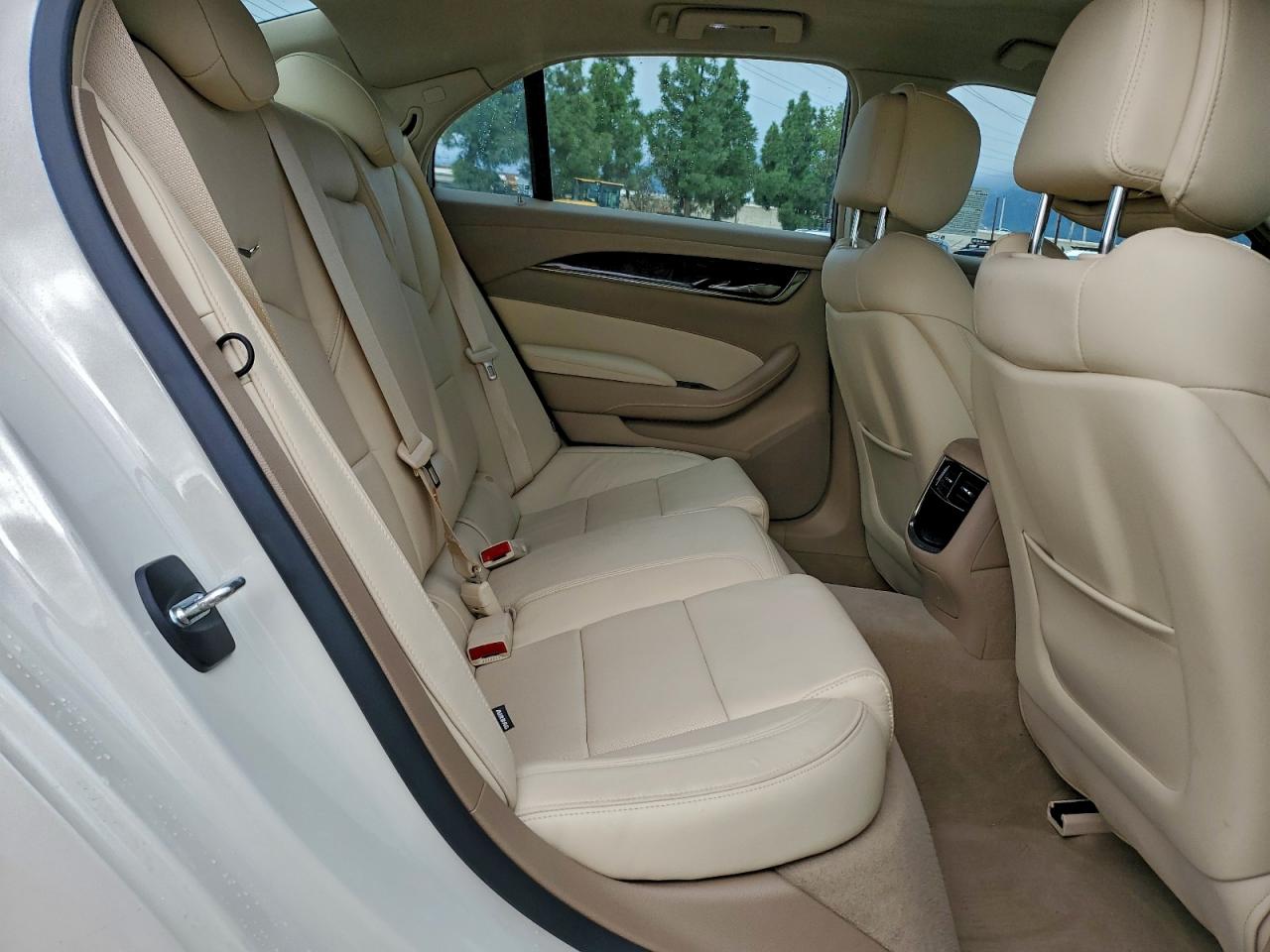 Cadillac CTS Luxury Collection Image 10