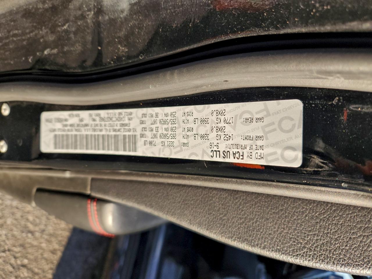 Dodge Durango R/t Image 12