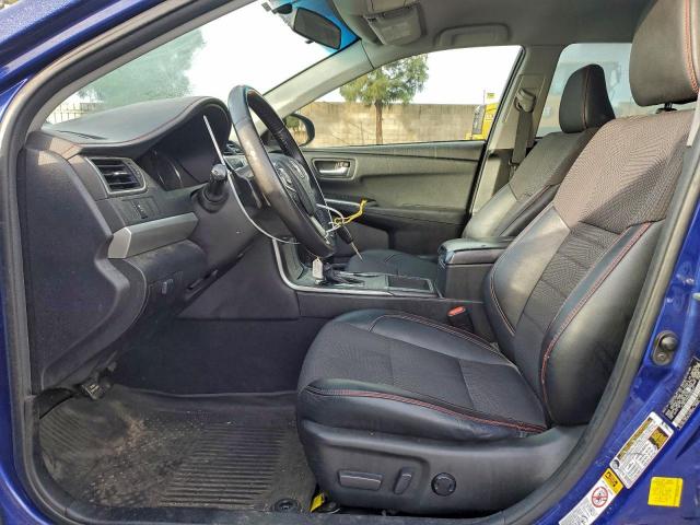 Toyota Camry Le Image 11