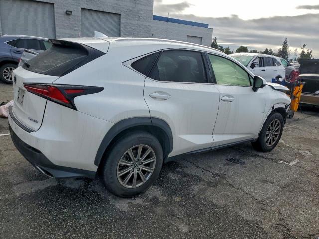 Lexus NX 300 Base Image 13
